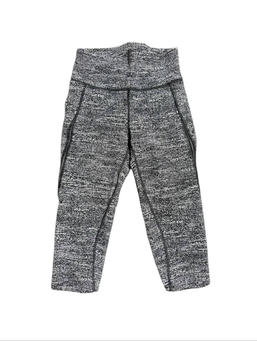 Lululemon Pace Percect leggings in Air time size 4